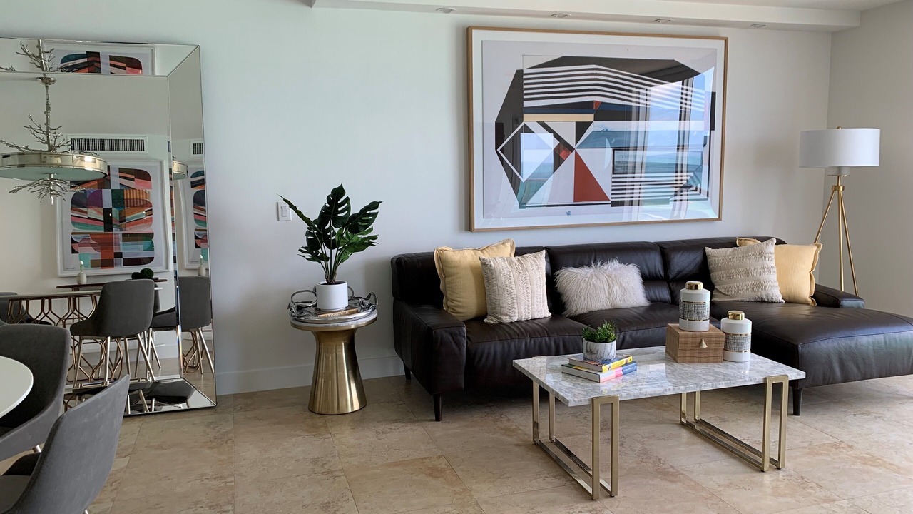 Photo of Livingroom in Hollywood South Central Beach
