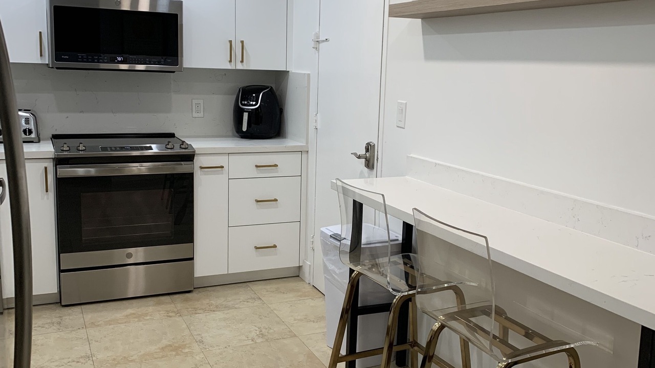 Photo of Kitchen in Hollywood South Central Beach
