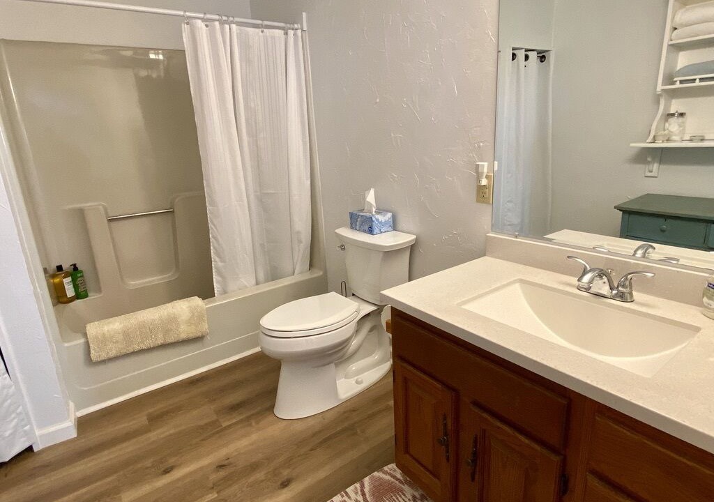 Photo of Bathroom in Wewahitchka