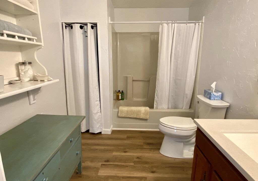 Photo of Bathroom in Wewahitchka
