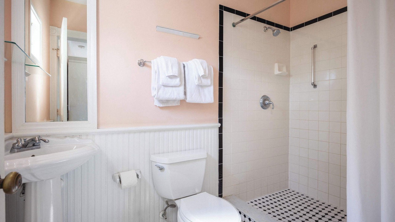 Photo of Bathroom in Historic Seaport