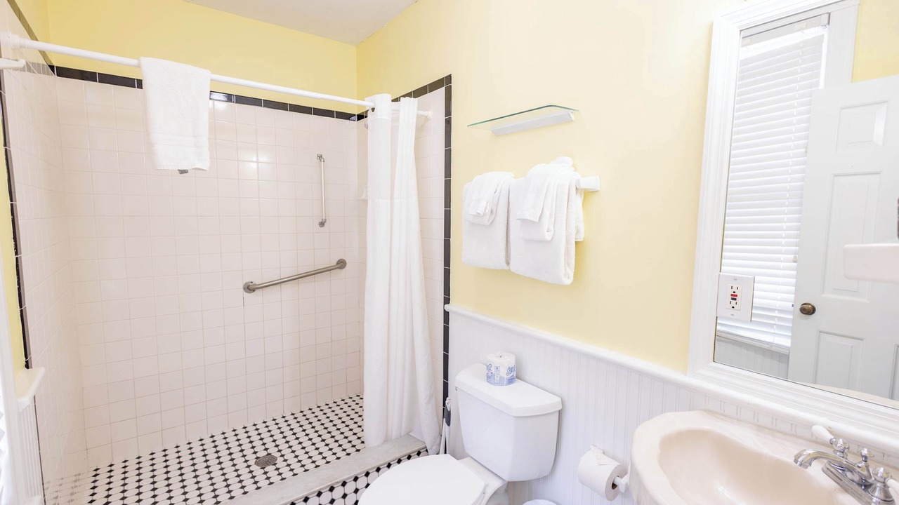 Photo of Bathroom in Historic Seaport