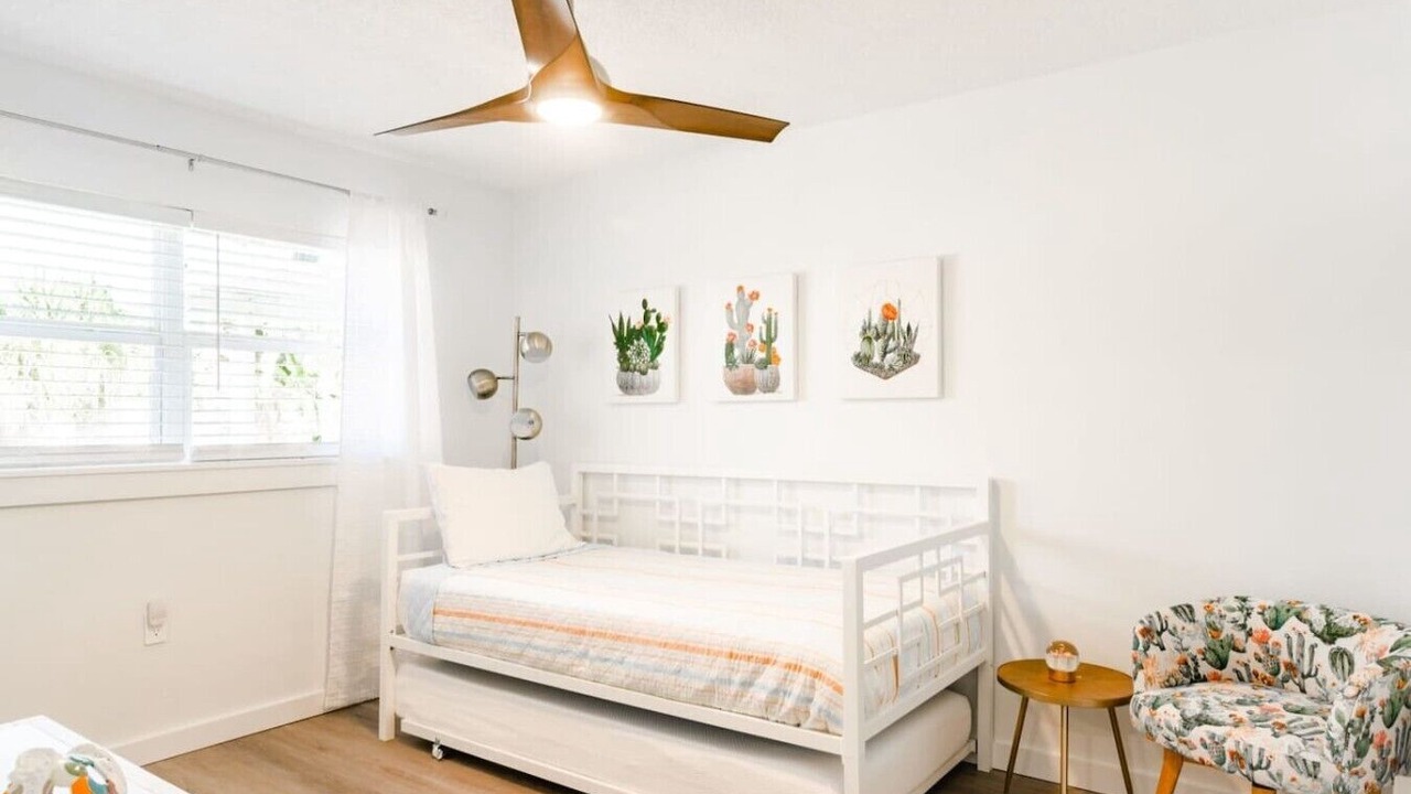 Photo of Bedroom in Golden Beach Estates