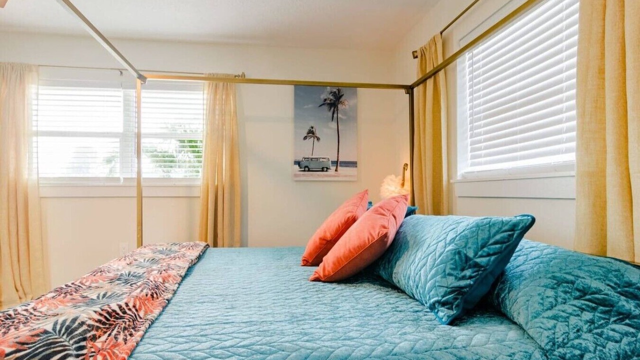 Photo of Bedroom in Golden Beach Estates