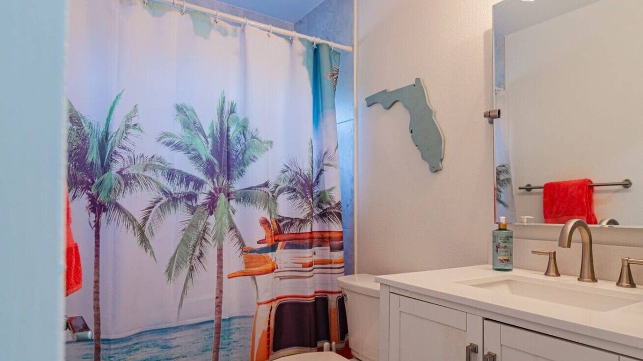 Photo of Bathroom in Golden Beach Estates