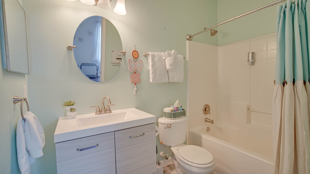 Photo of Bathroom in Sunset Ridge