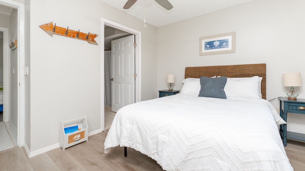 Photo of Bedroom in Lake Sarasota
