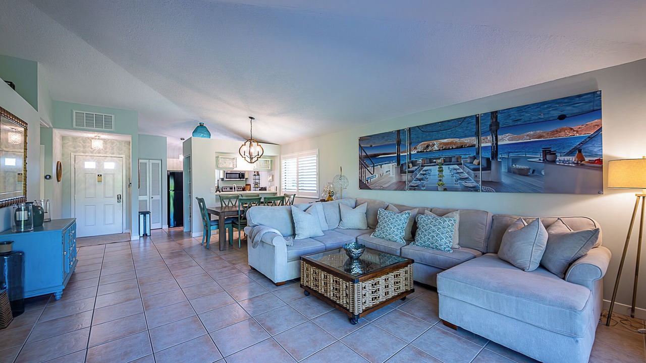 Photo of Livingroom in Palm Beach Gardens