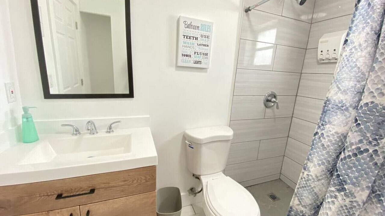 Photo of Bathroom in Little Havana