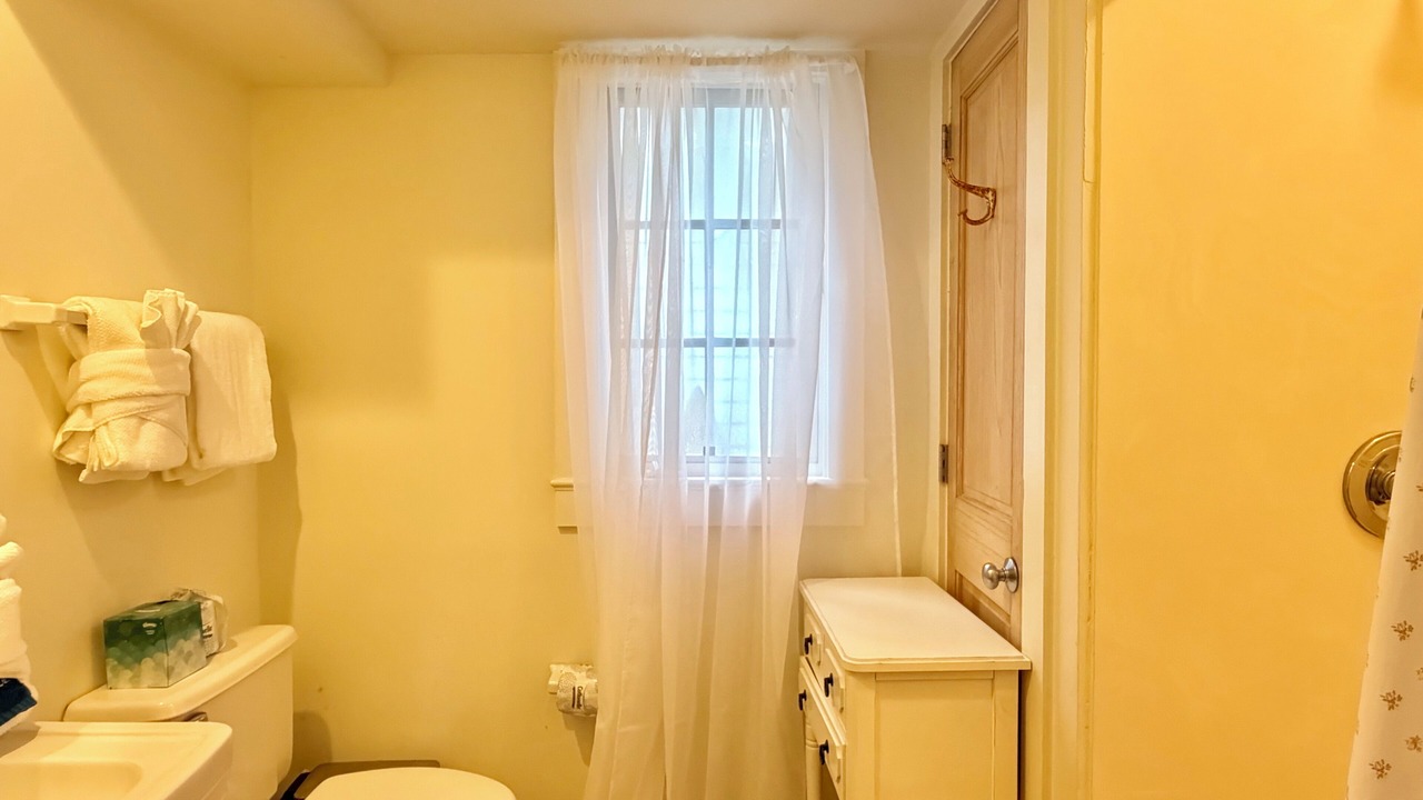 Photo of Bathroom in Seaside
