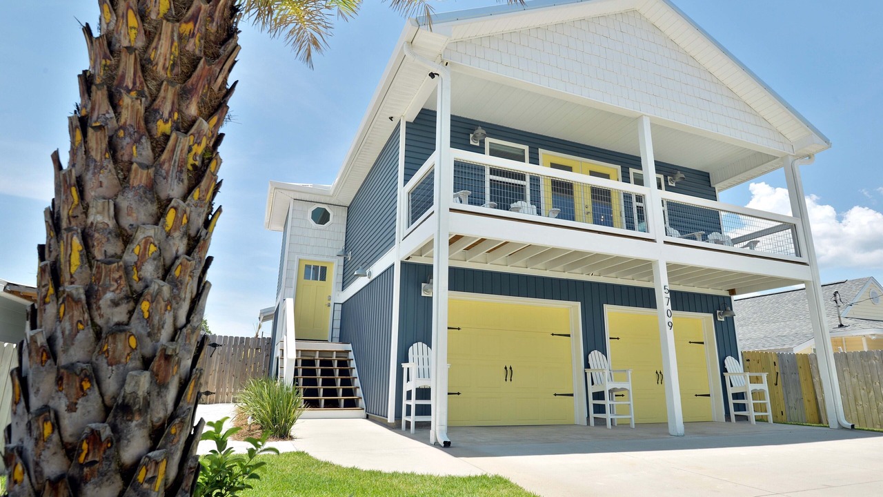 Photo of Outdoor in Biltmore Beach