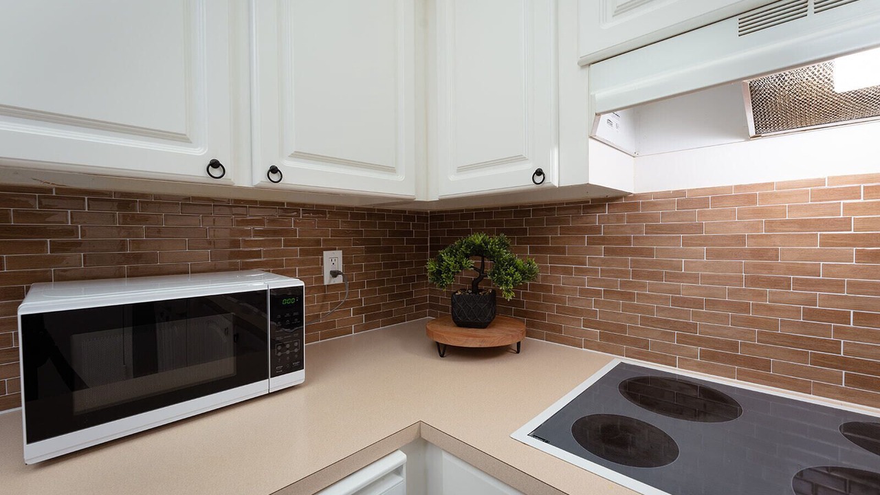 Photo of Kitchen in Hollywood South Central Beach