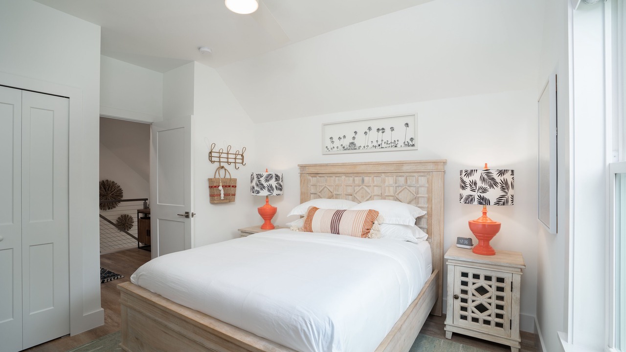 Photo of Bedroom in Butler Beach