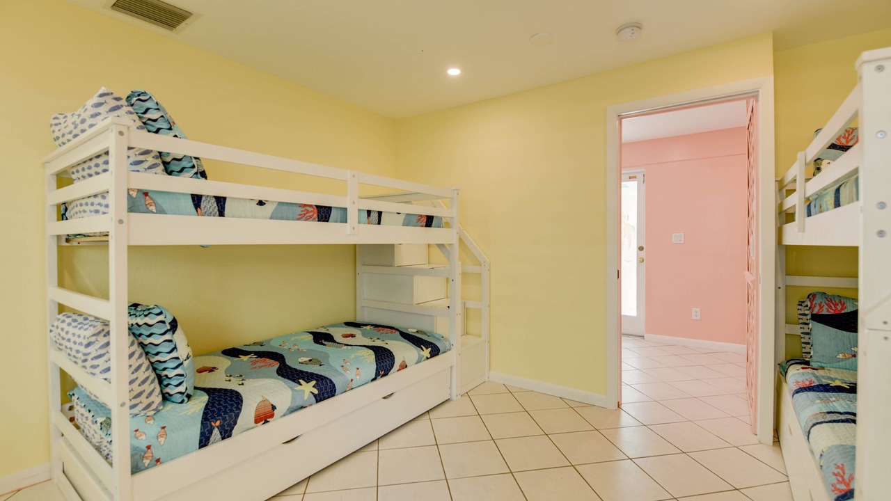 Photo of Bedroom in Sugarloaf Shores