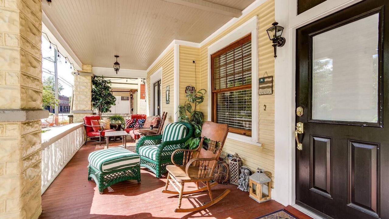 Photo of Patio Balcony in Urban Core