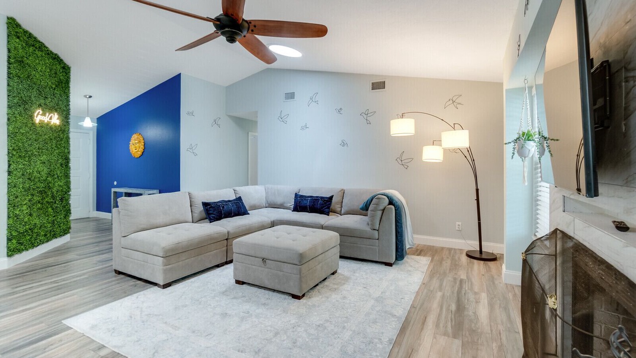 Photo of Livingroom in Palm Bay