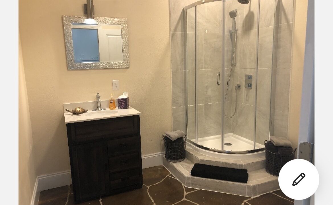 Photo of Bathroom in Freeport