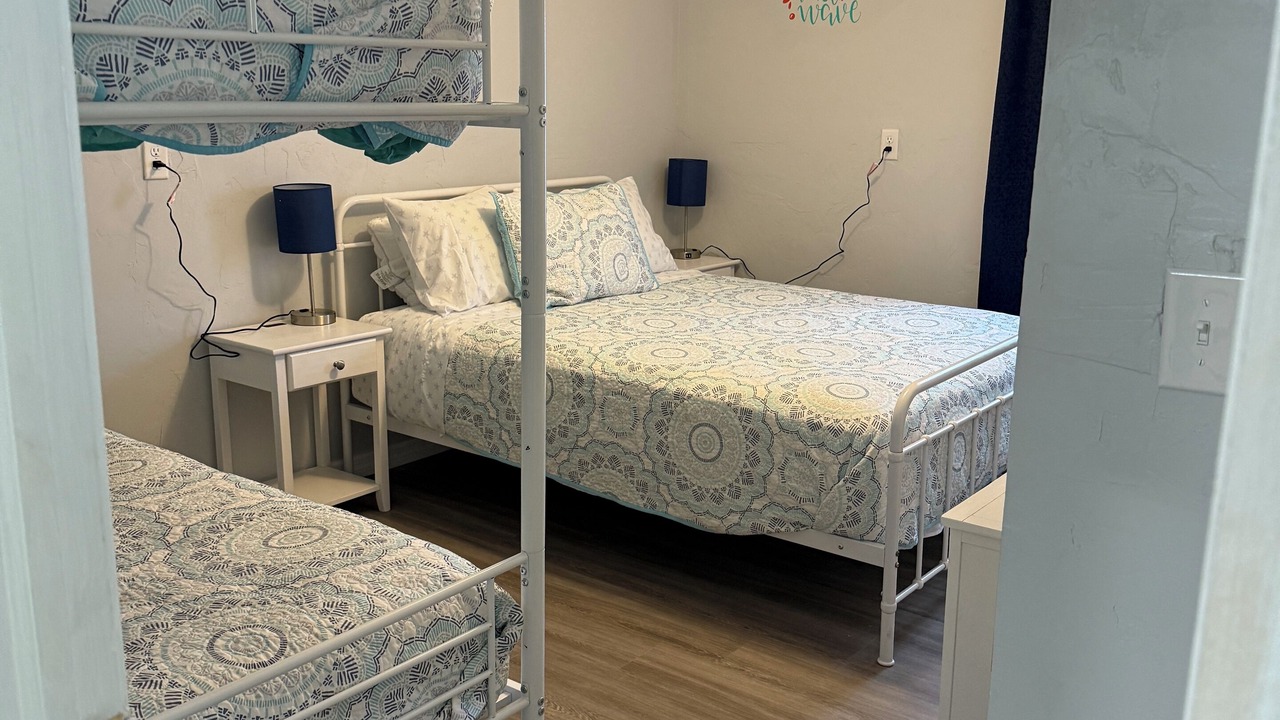 Photo of Bedroom in Weeki Wachee Gardens