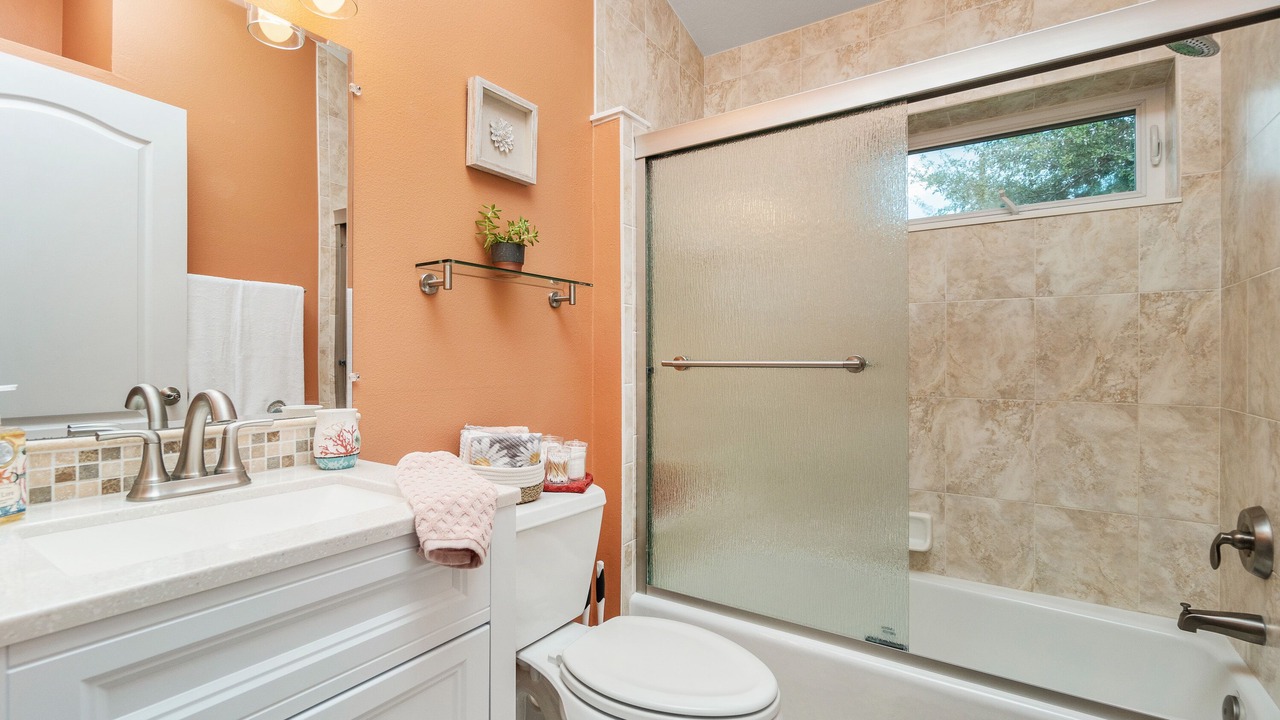 Photo of Bathroom in Long Meadow
