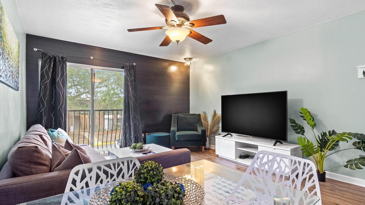 Photo of Livingroom in Gainesville