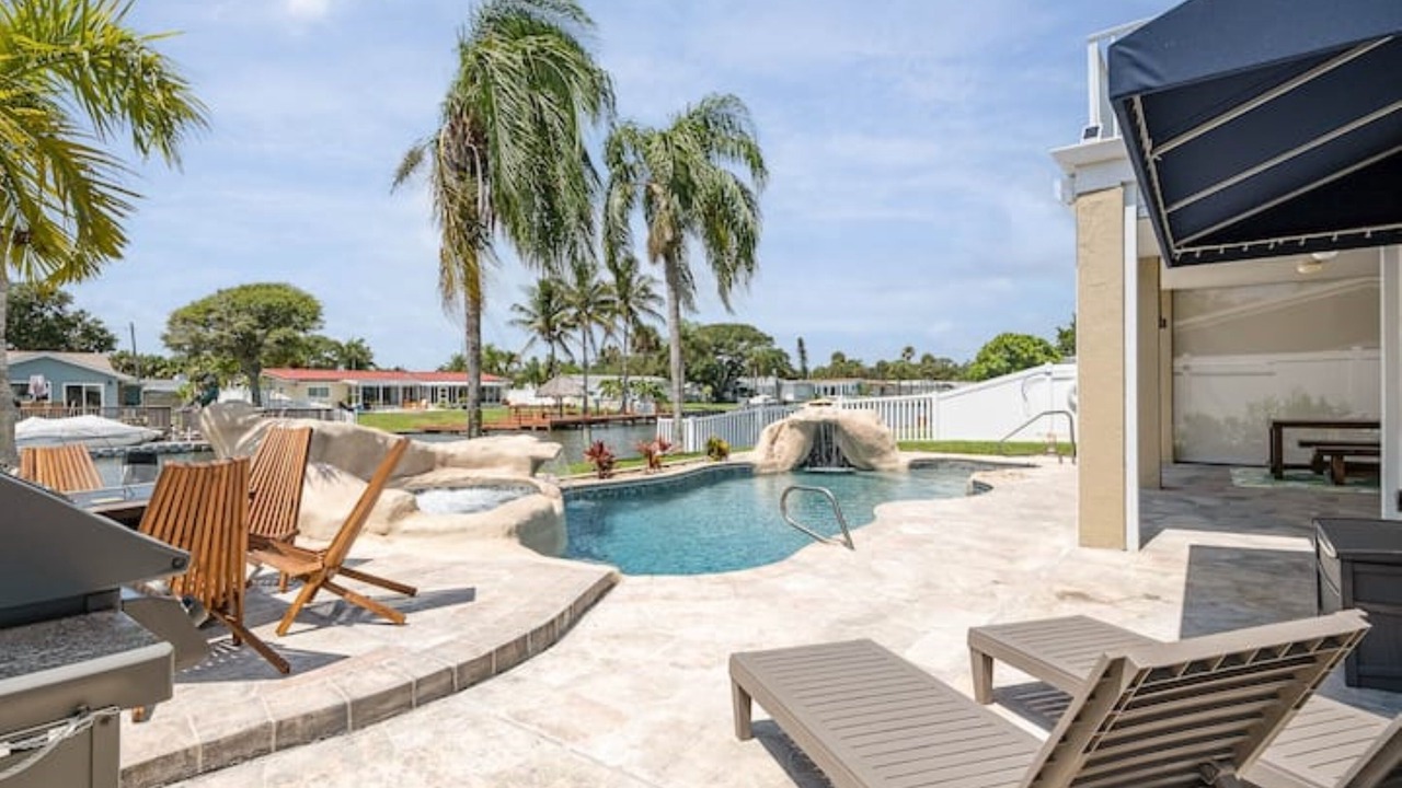 Photo of Outdoor in Forest Isles
