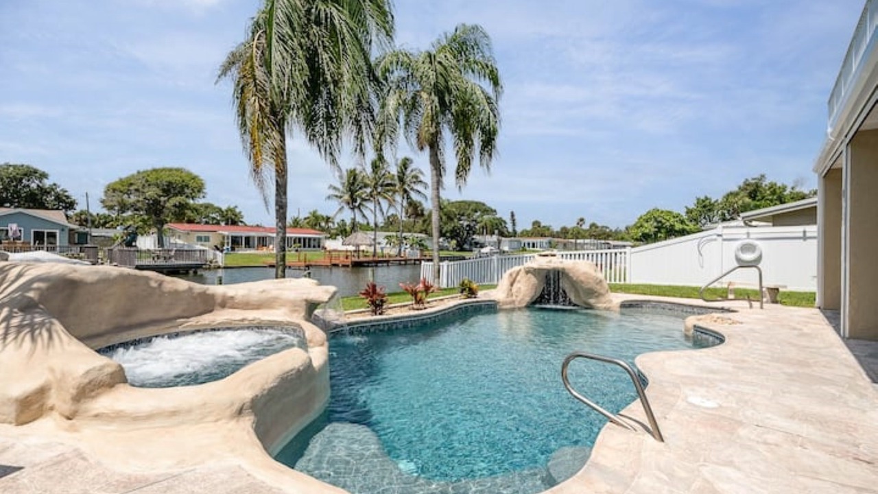 Photo of Outdoor in Forest Isles