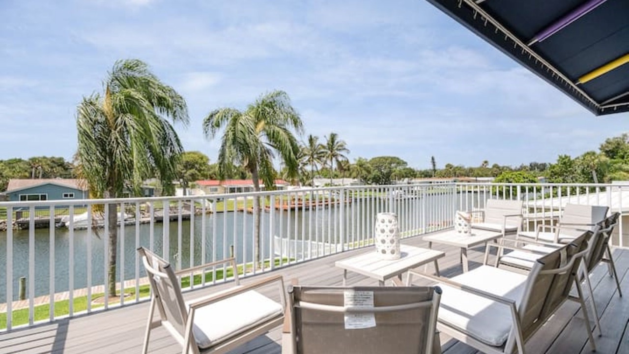 Photo of Patio Balcony in Forest Isles