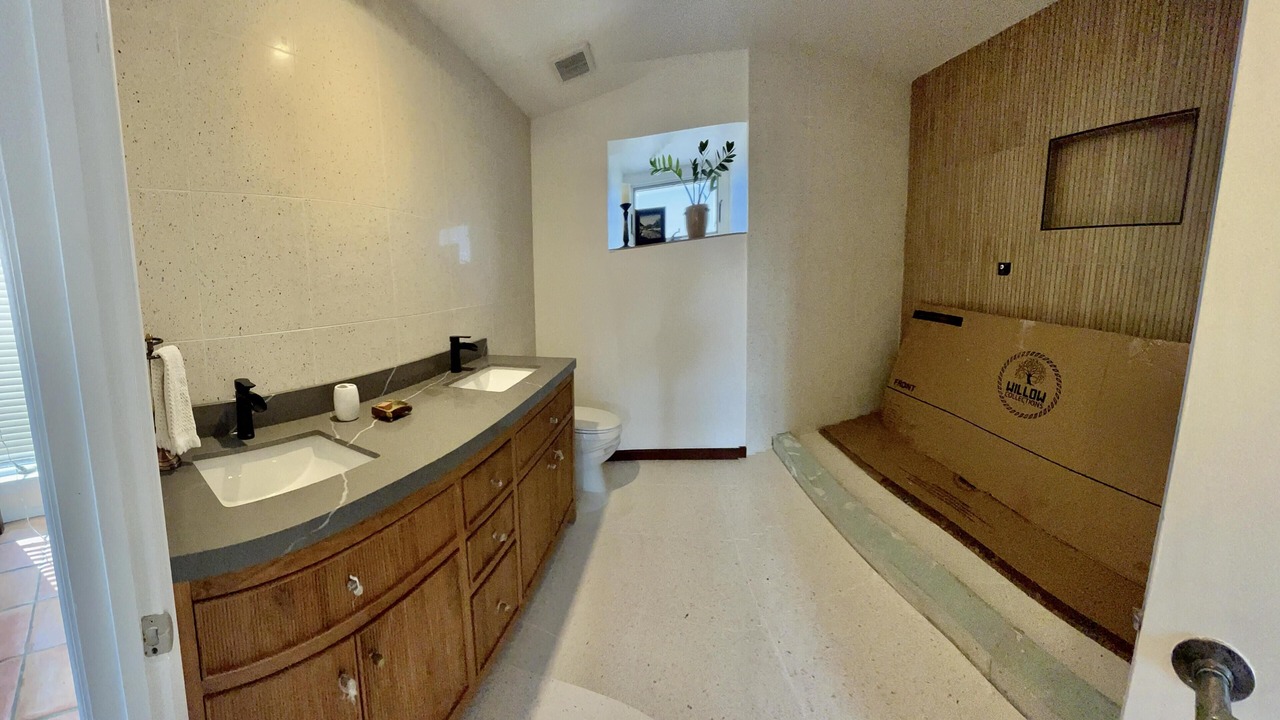 Photo of Bathroom in Colin Park