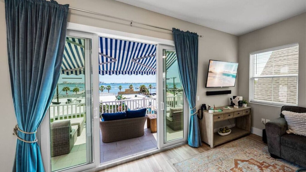 Photo of Livingroom in Gulfport