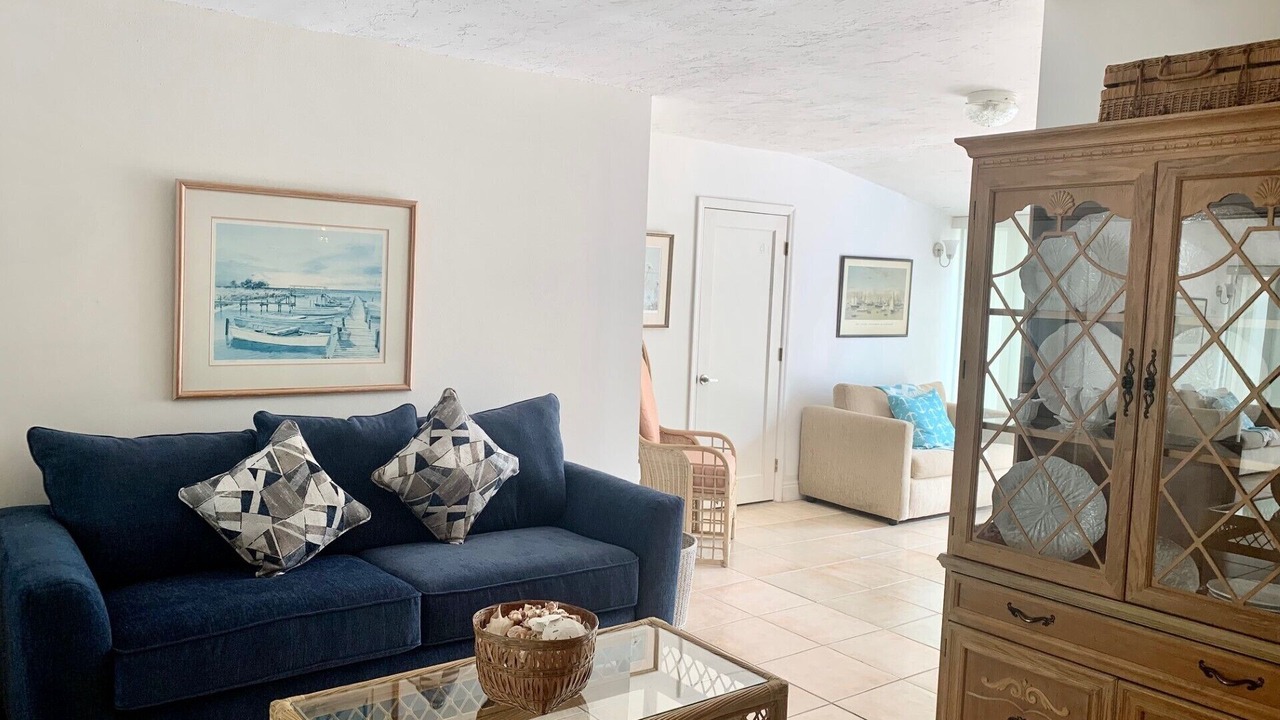 Photo of Livingroom in Whitney Beach