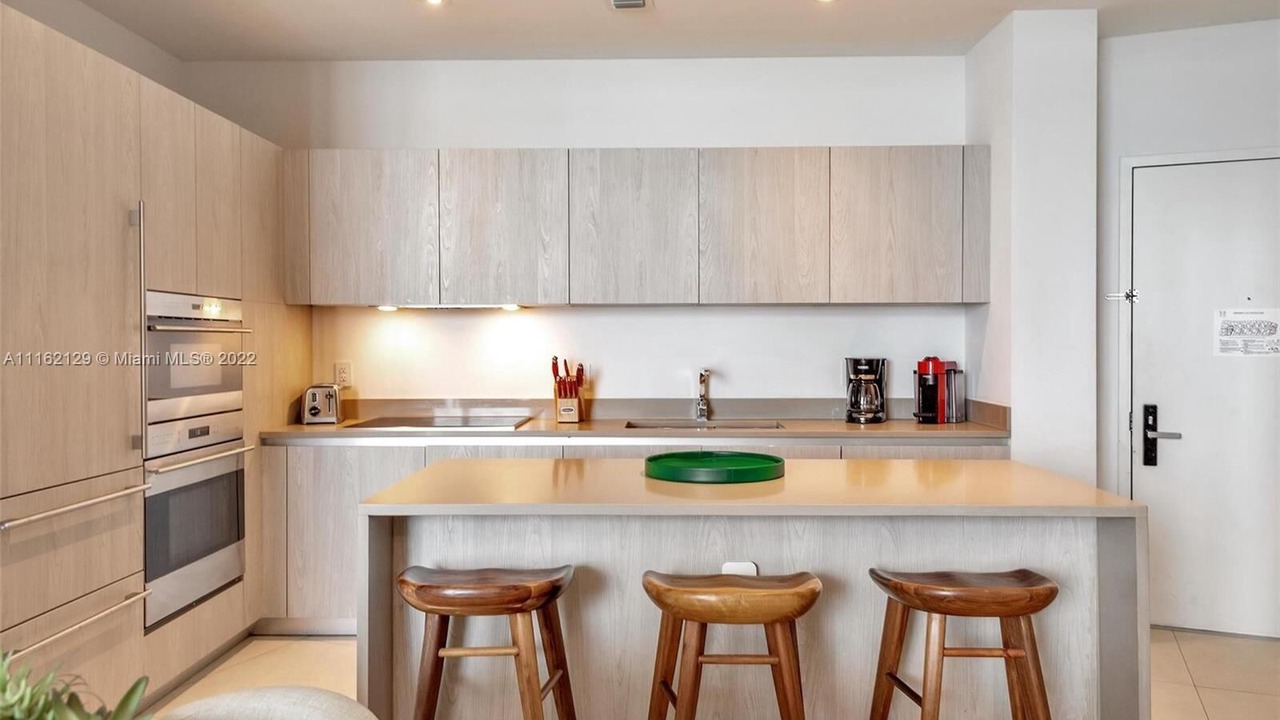 Photo of Kitchen in Hollywood South Central Beach