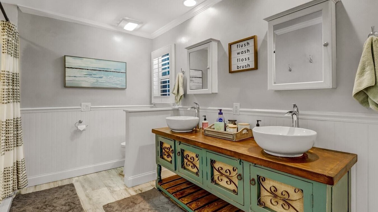 Photo of Bathroom in Central Naples