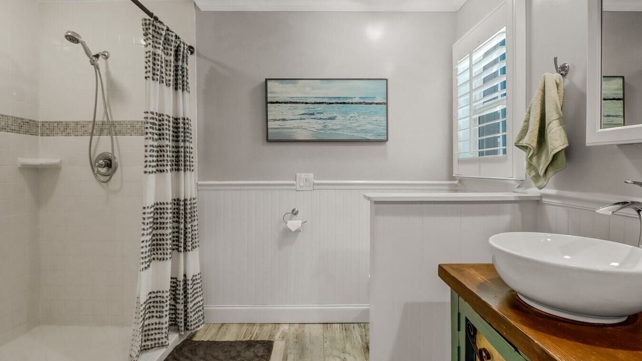 Photo of Bathroom in Central Naples