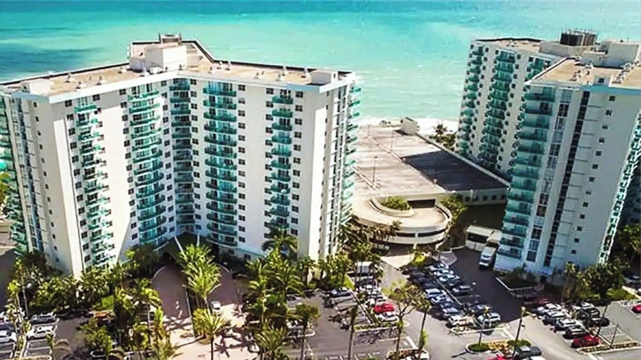 Photo of Outdoor in Hollywood South Central Beach