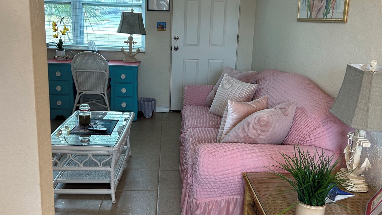 Photo of Livingroom in Daytona Beach Shores