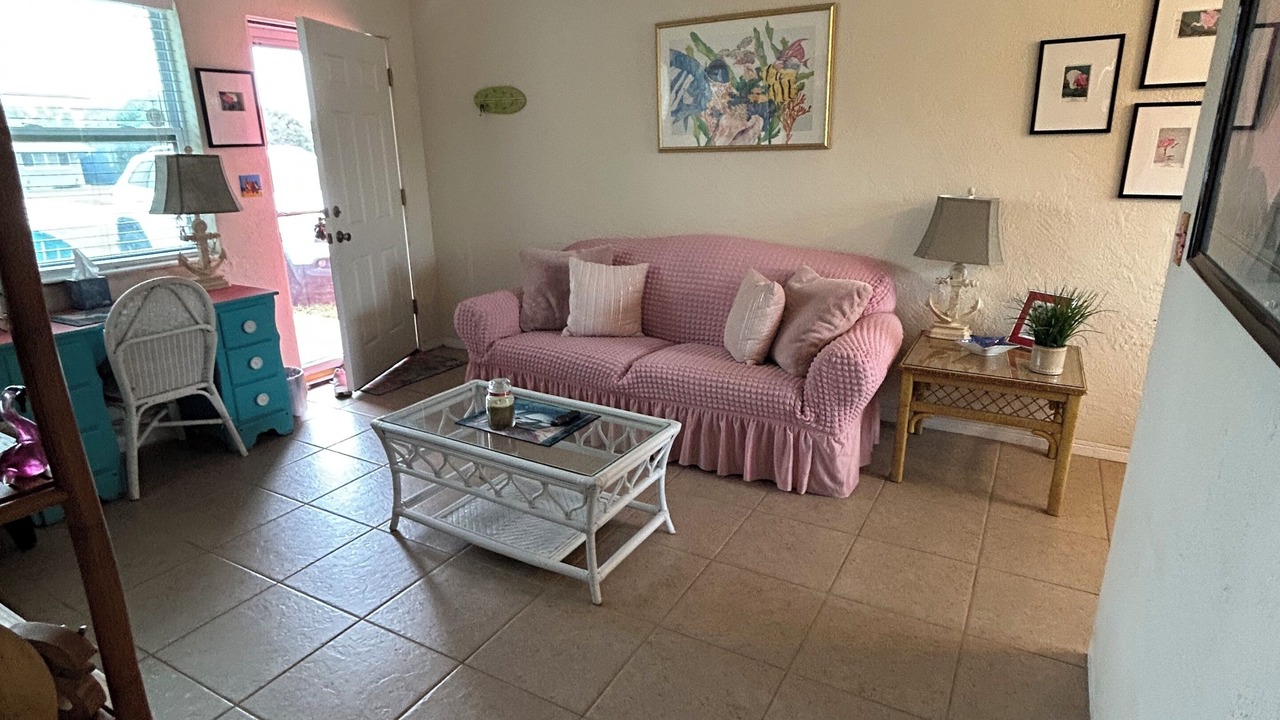 Photo of Livingroom in Daytona Beach Shores