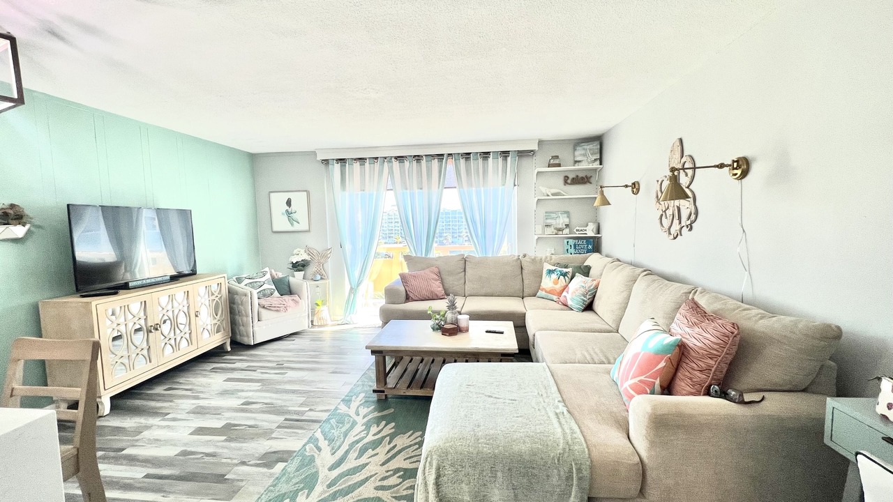 Photo of Livingroom in Cocoa Beach