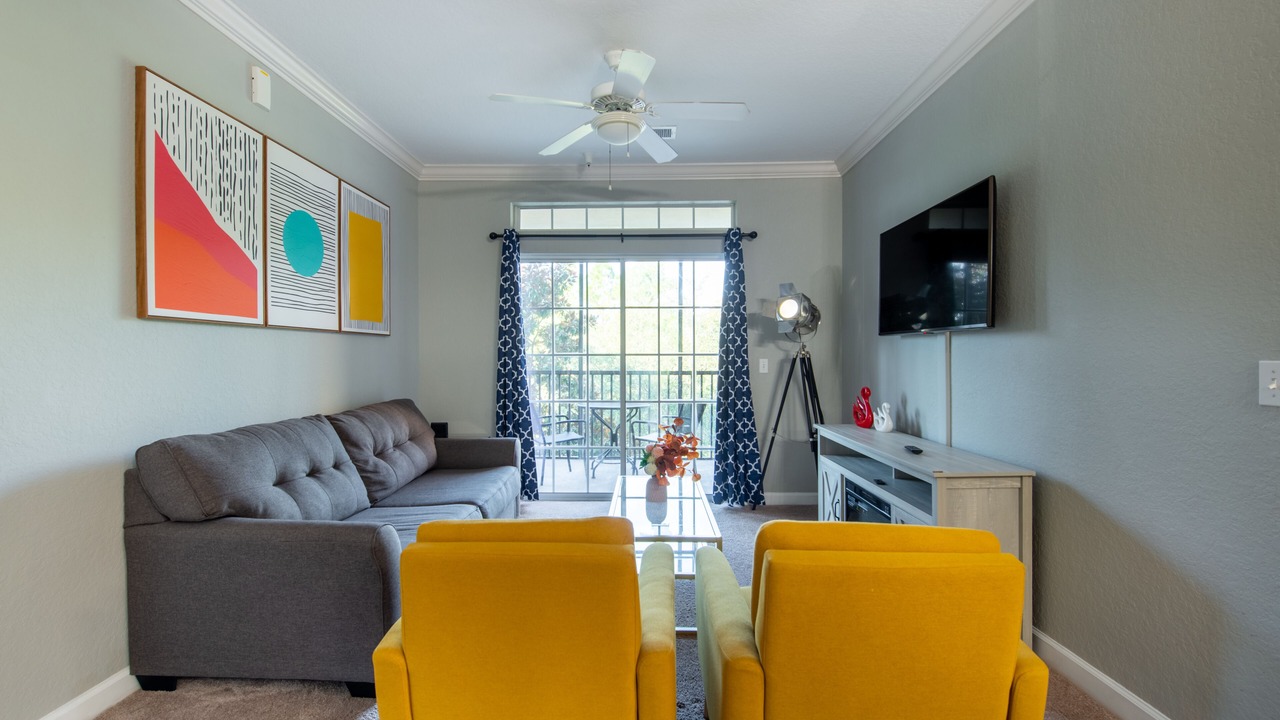 Photo of Livingroom in Four Corners