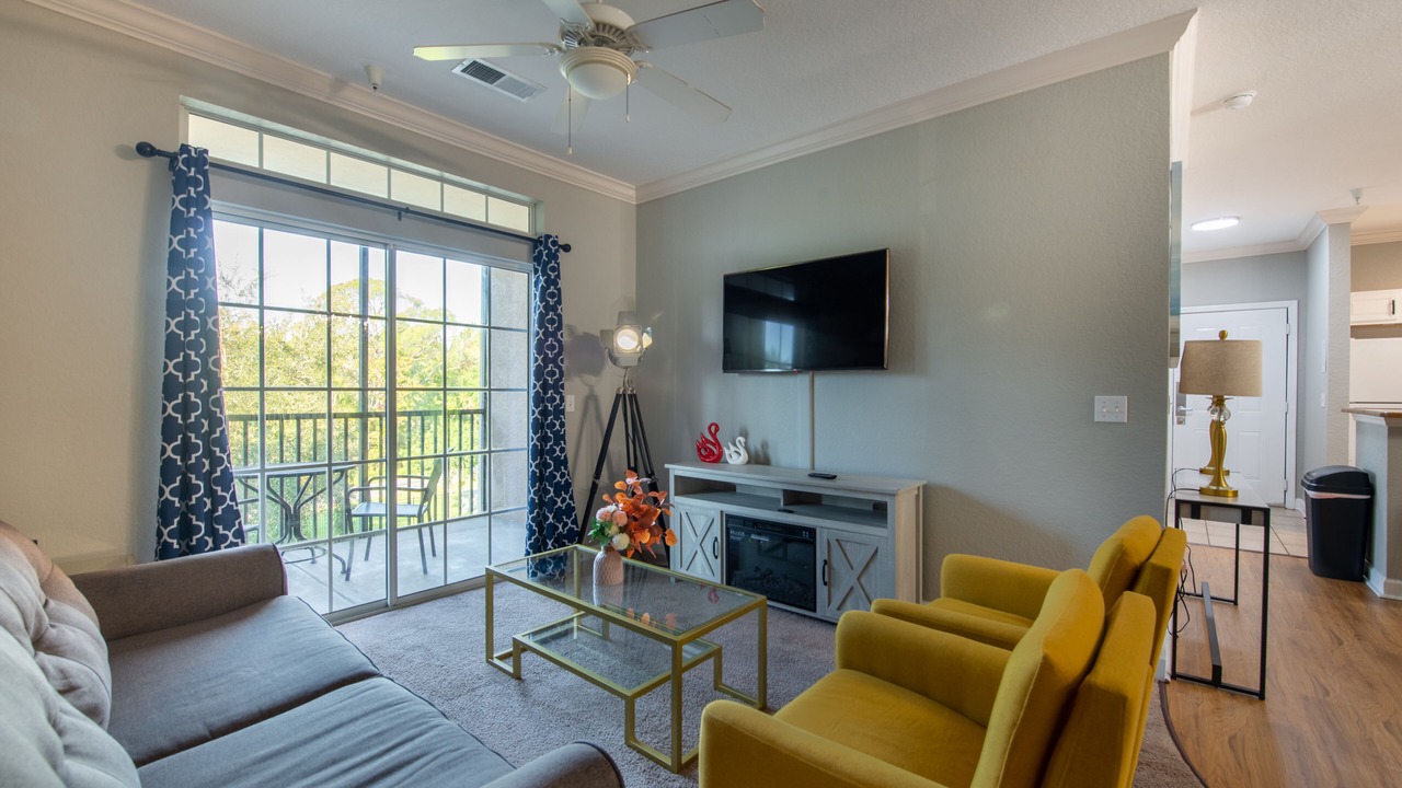 Photo of Livingroom in Four Corners
