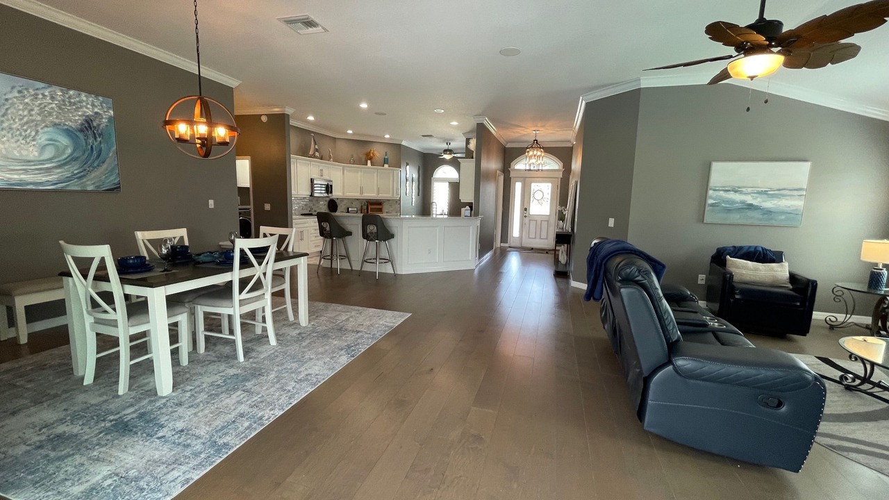 Photo of Livingroom in Bonnybrook