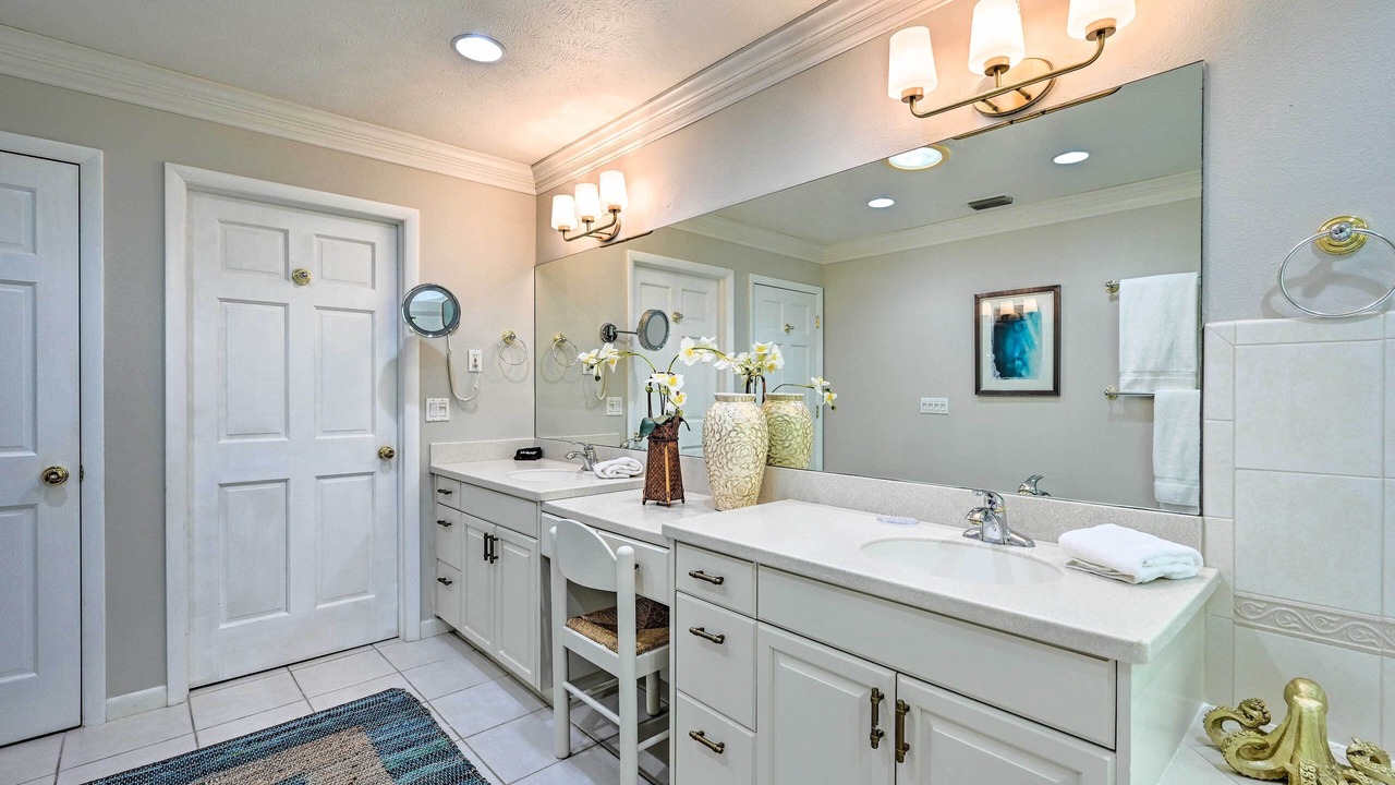 Photo of Bathroom in Bearss Plaza