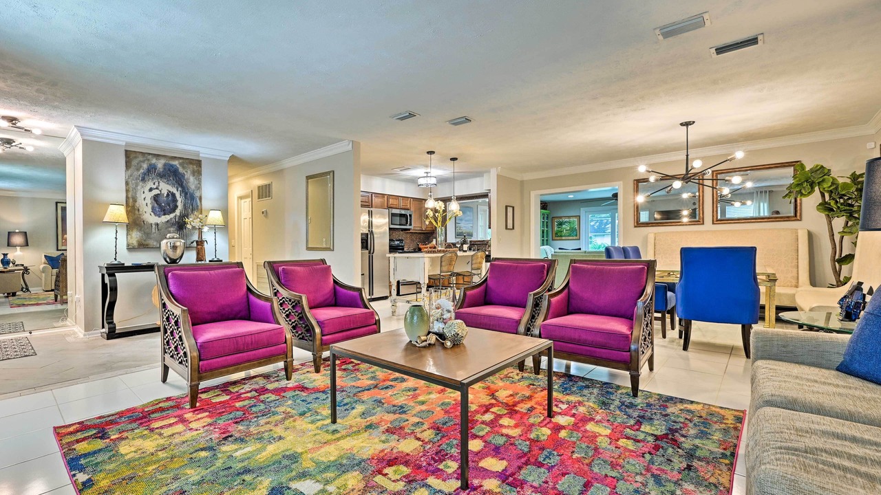 Photo of Livingroom in Bearss Plaza