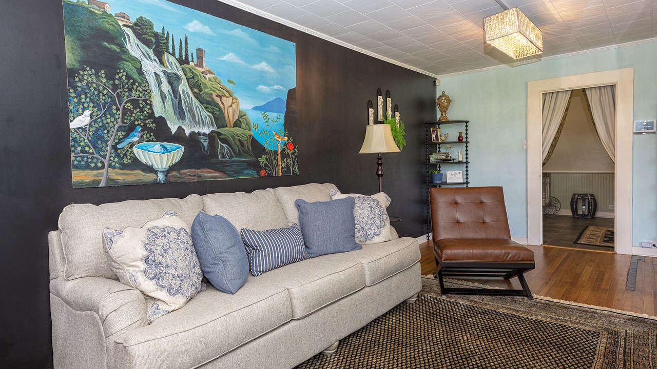Photo of Livingroom in Bainbridge