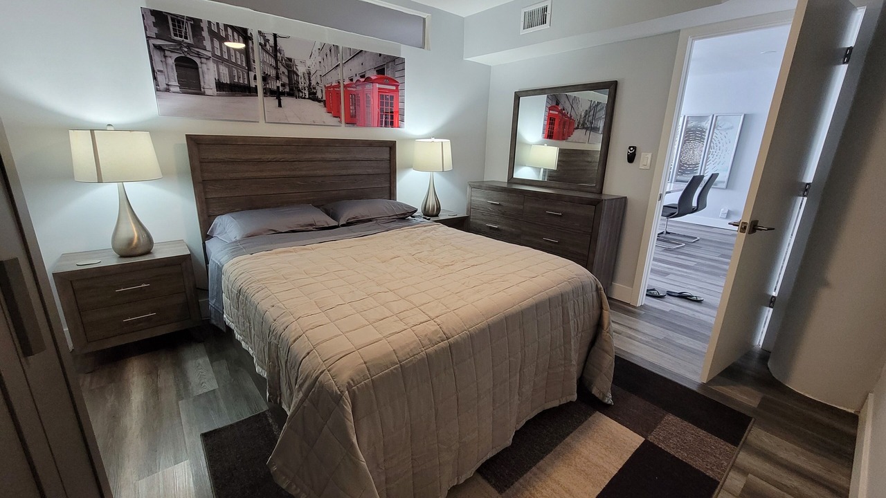 Photo of Bedroom in Hollywood South Central Beach