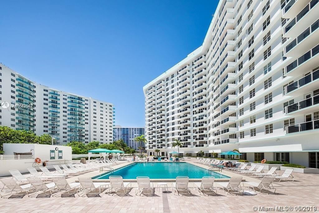 Photo of Outdoor in Hollywood South Central Beach