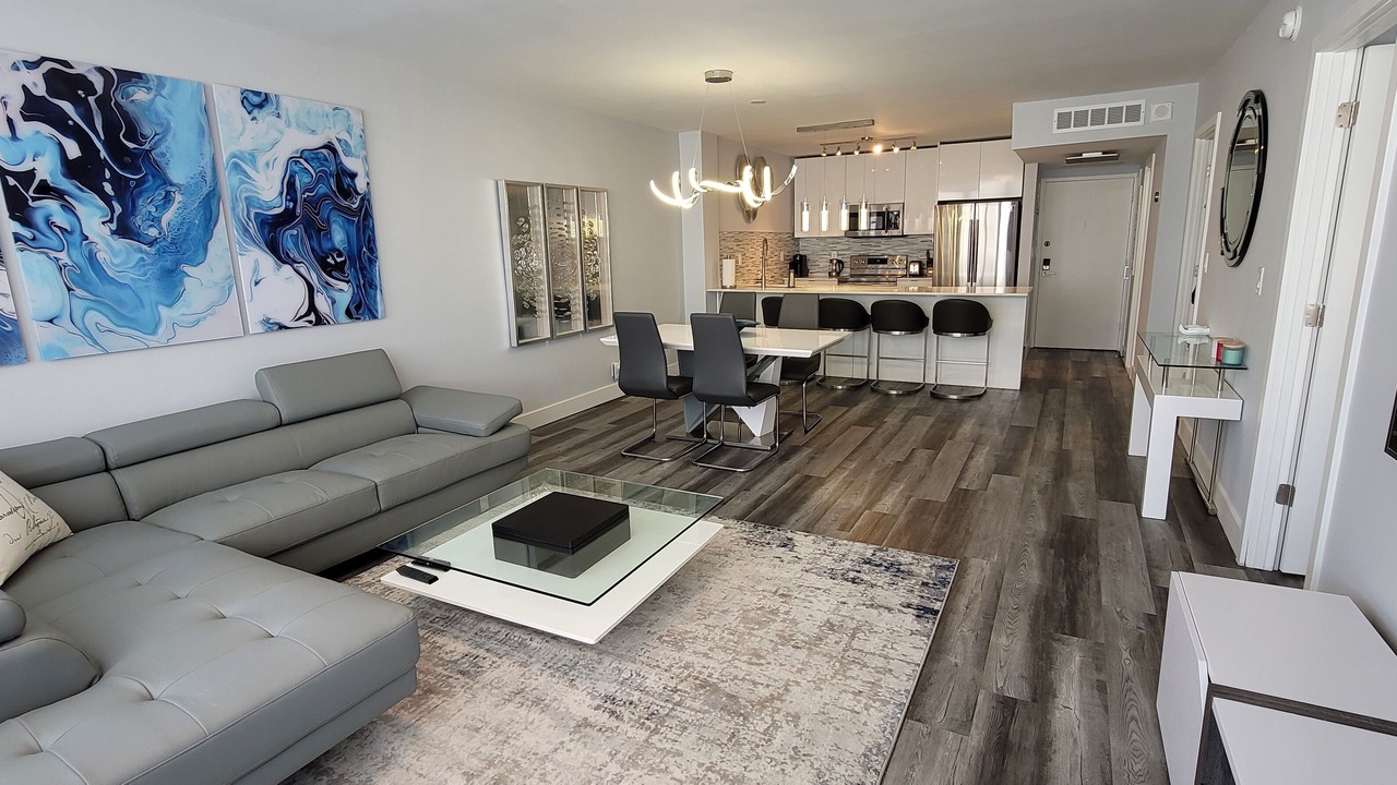 Photo of Livingroom in Hollywood South Central Beach