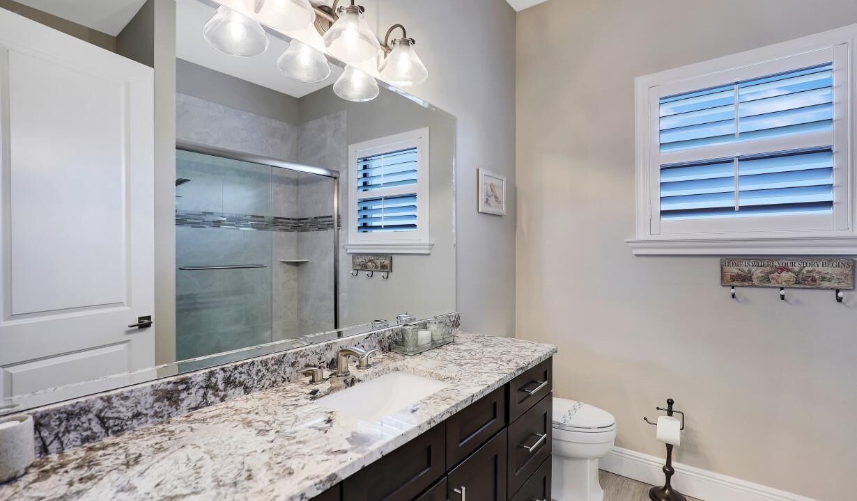 Photo of Bathroom in Pelican