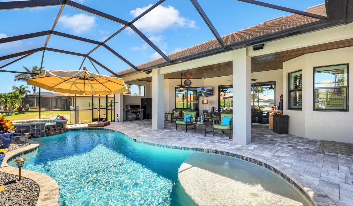 Photo of Outdoor in Pelican