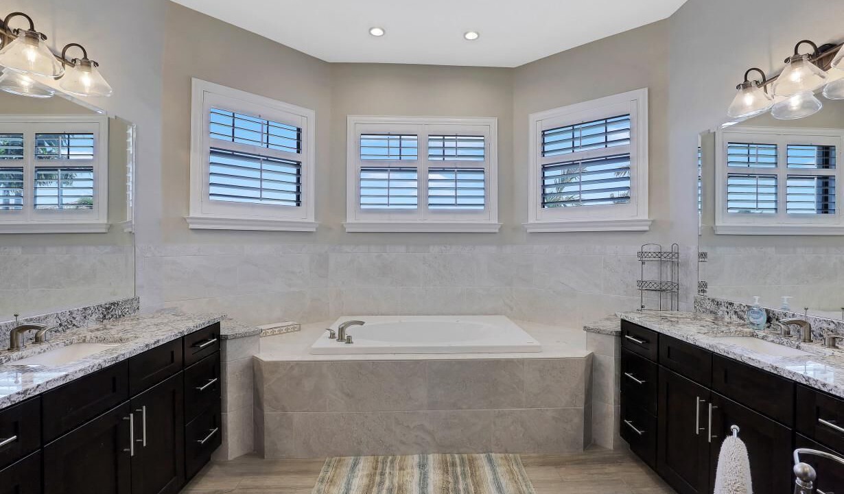 Photo of Bathroom in Pelican
