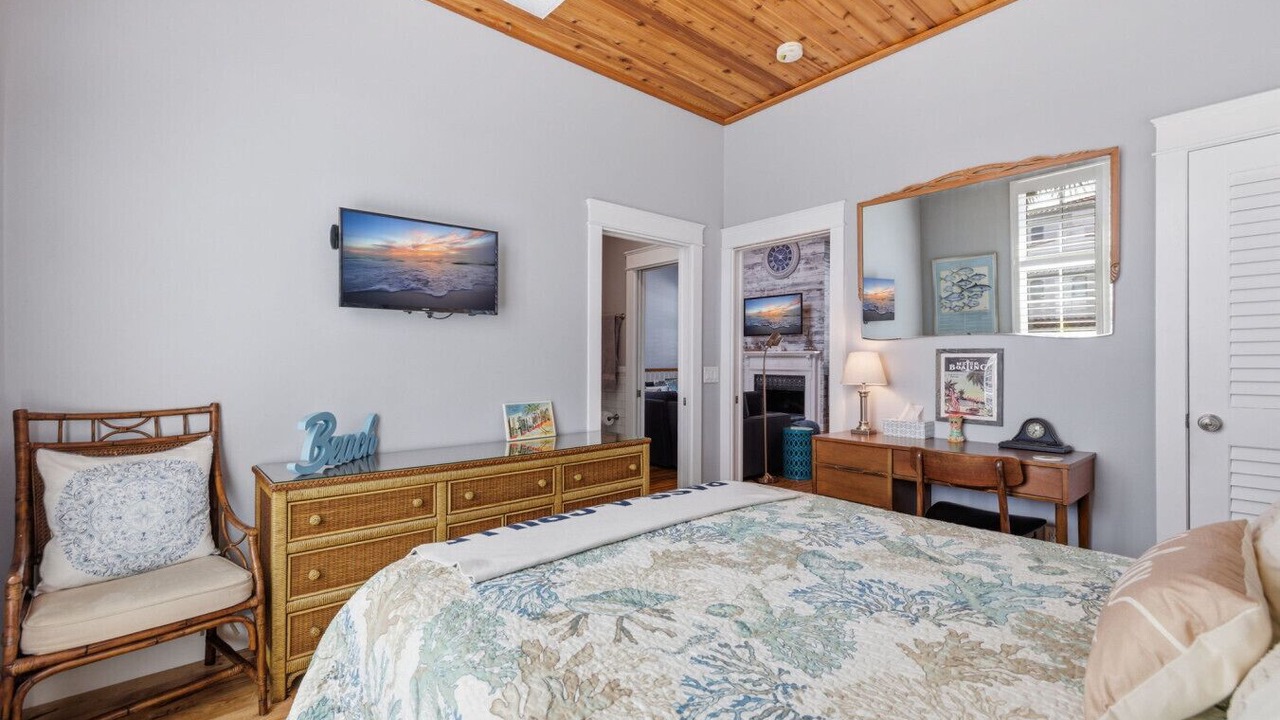 Photo of Bedroom in Pass-a-Grille